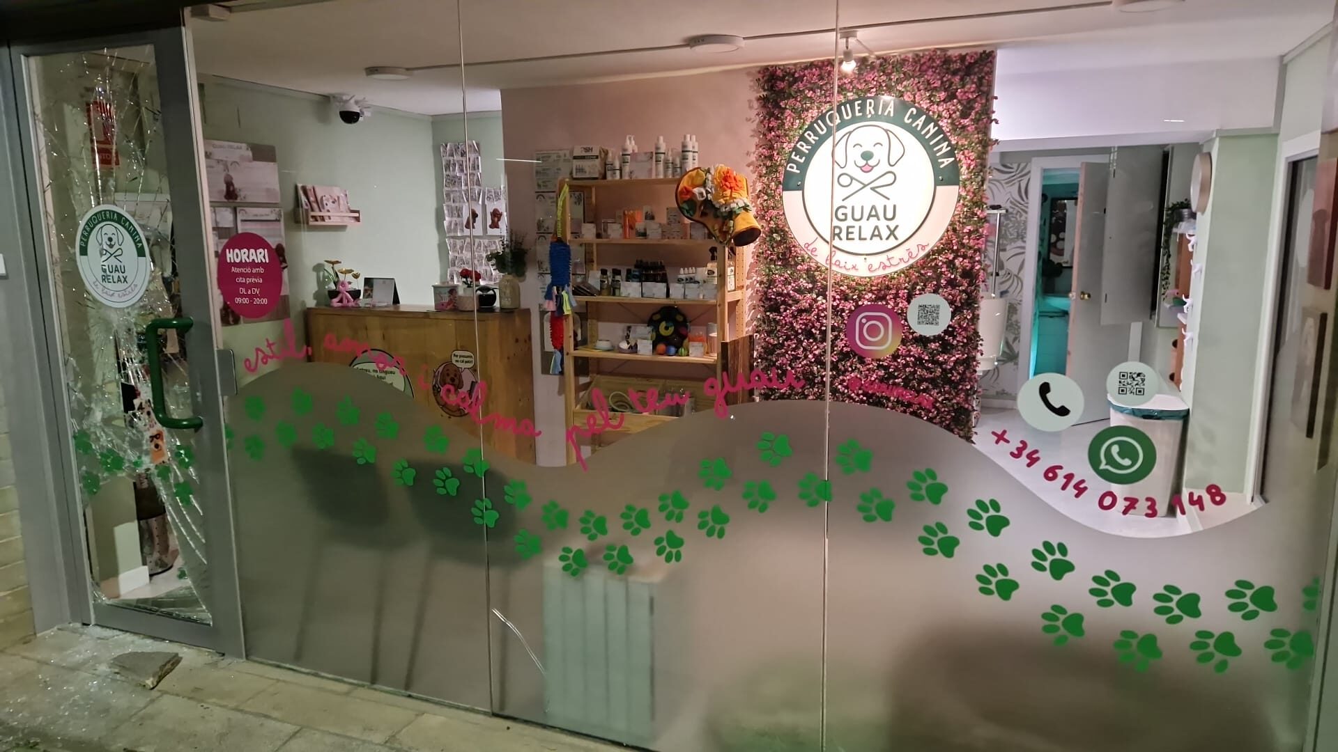 Roben en una perruqueria canina de Sant Cugat tres mesos després d’obrir