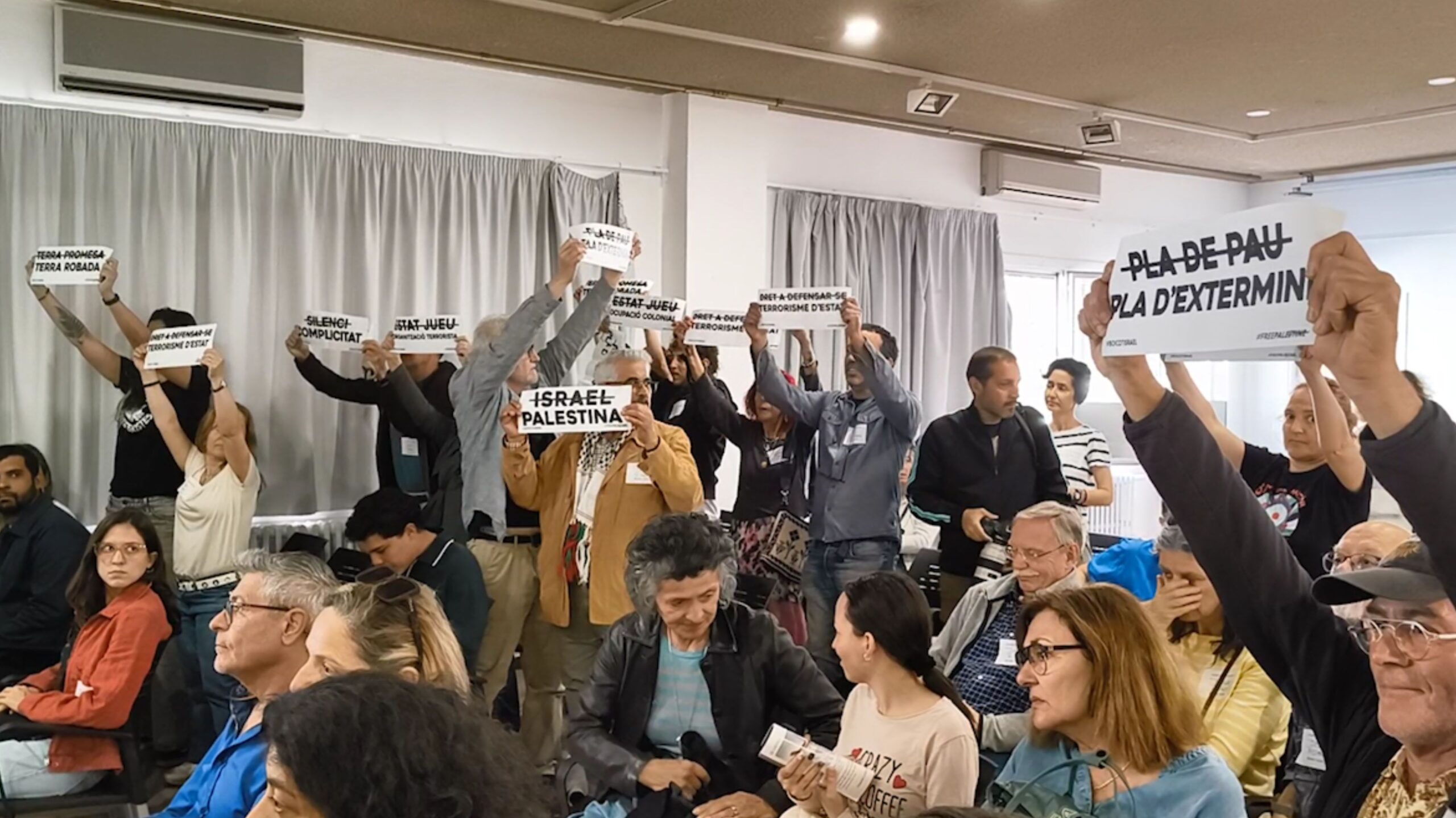 Protesta propalestina en la 1a Jornada de Multiculturalitat de Sant Cugat