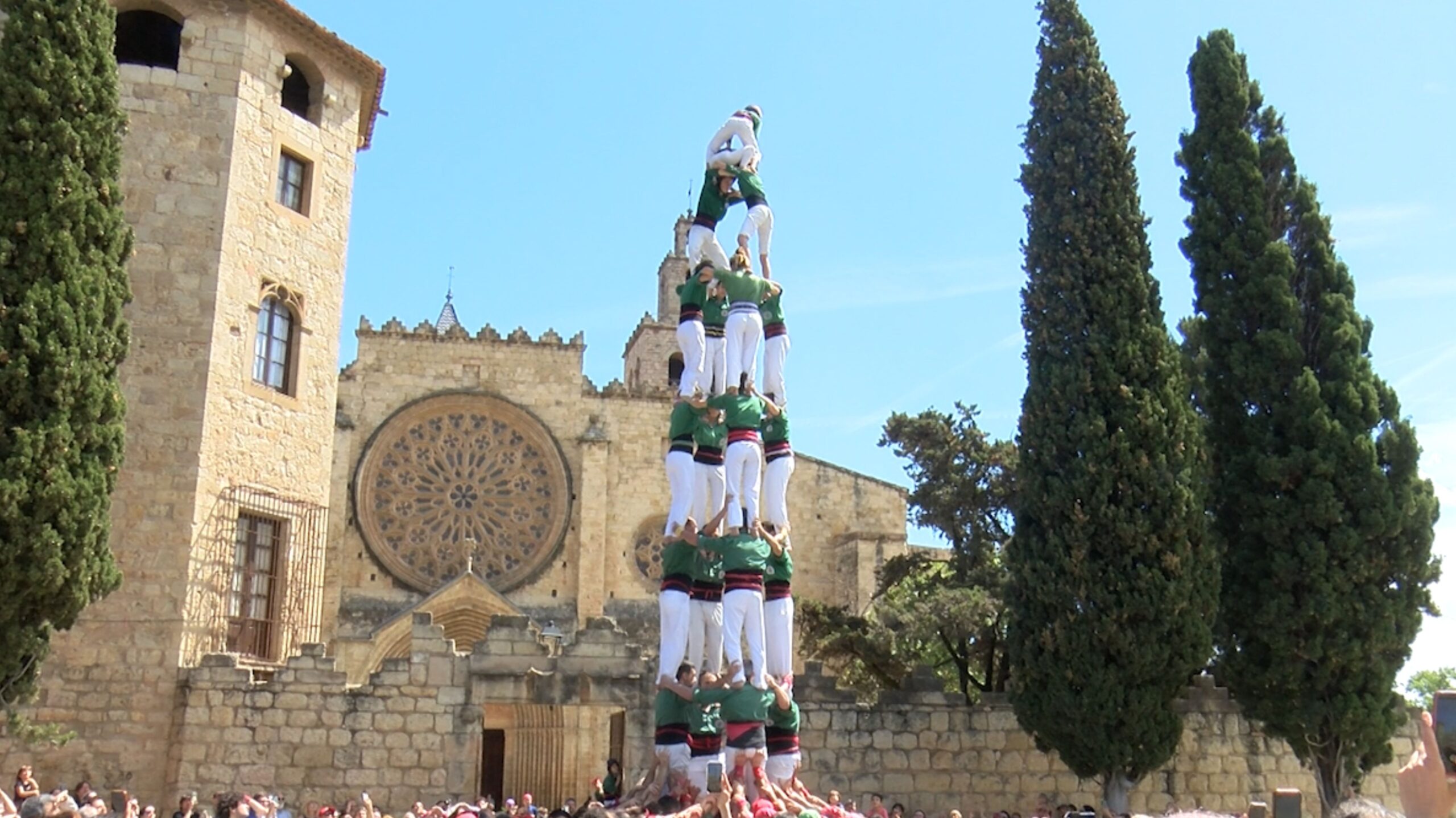 Sant Ponç obre el camí dels Gausacs per tornar a consolidar els castells de 8