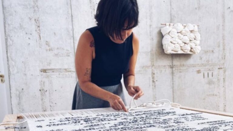 Inauguració d'exposició: 'Frenar l'acceleració. Residències i resistències artístiques a Casa Aymat' - Imatge destacada