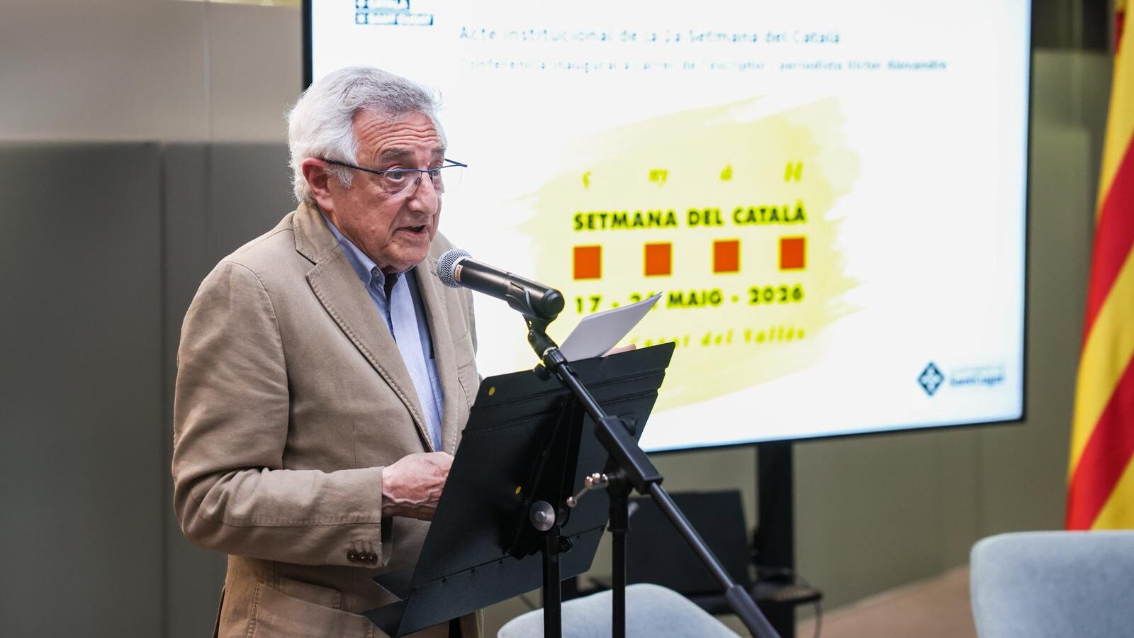 Víctor Alexandre alerta que el català viu una 