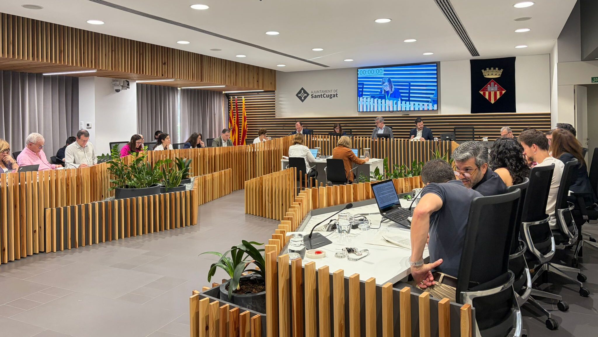 El director de marca de ciutat i el rodatge a Can Sant Joan, al torn de precs i preguntes