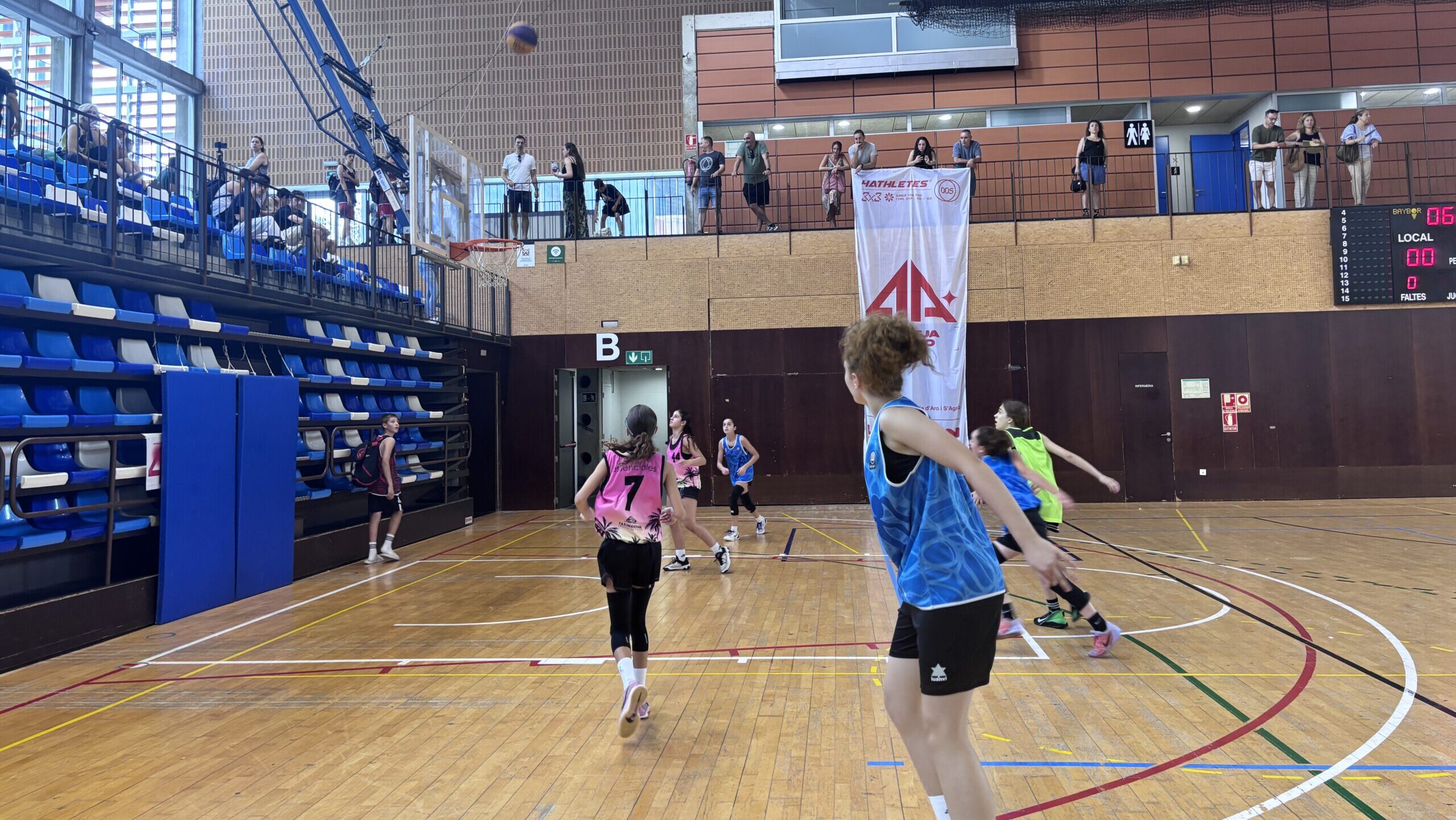 L’espectacle del torneig 4athletes basket de 3×3 reuneix 480 participants al Pav 3