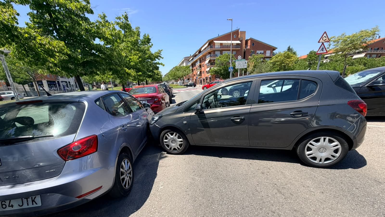 Ensurt a Francesc Macià per un cotxe desfrenat