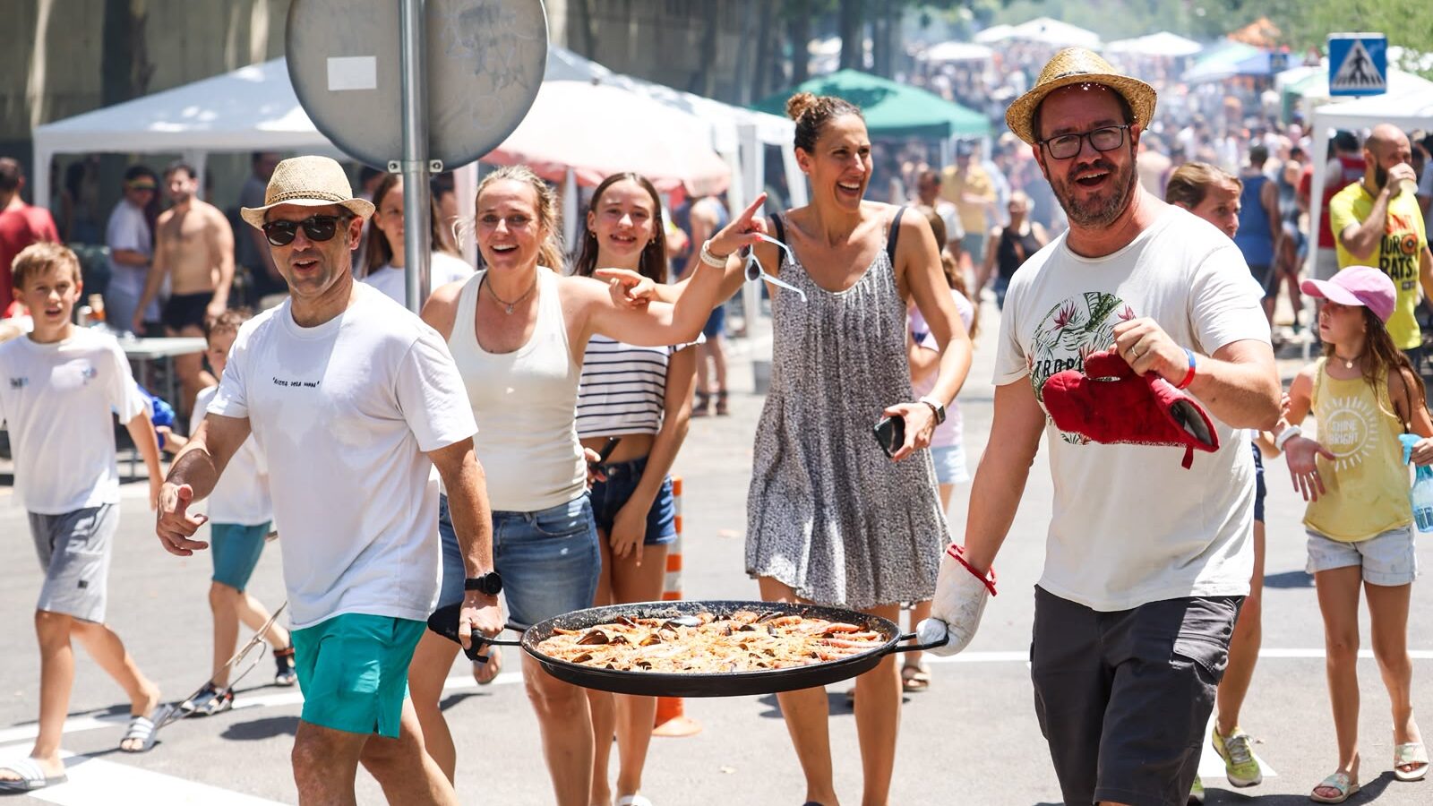 Calor, sol i bona companyia: així ha estat el 45è Concurs d'Arrossos de Festa Major