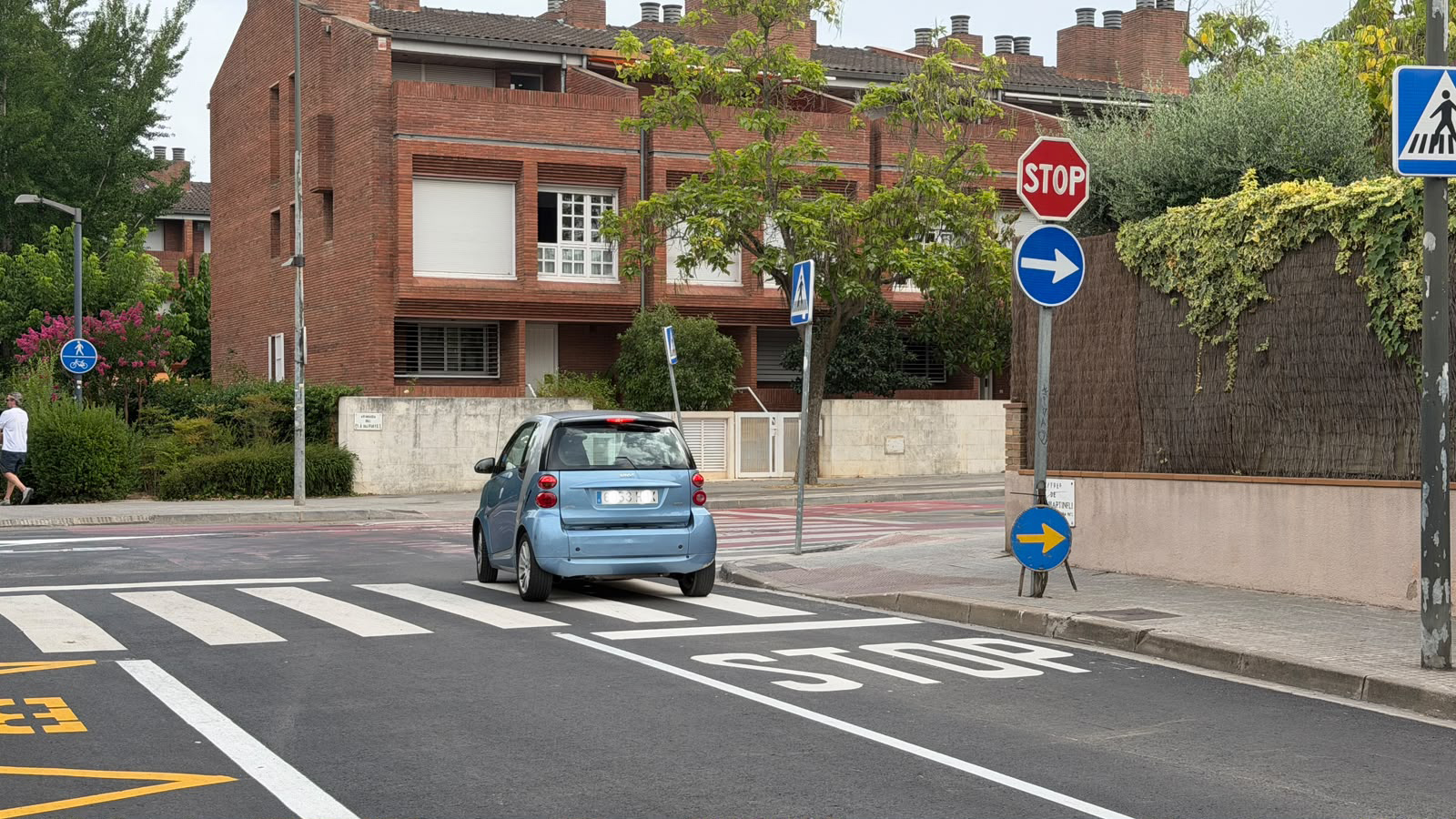 Canvi de circulació a la cruïlla de Cèsar Martinell amb l’avinguda del Pla del Vinyet