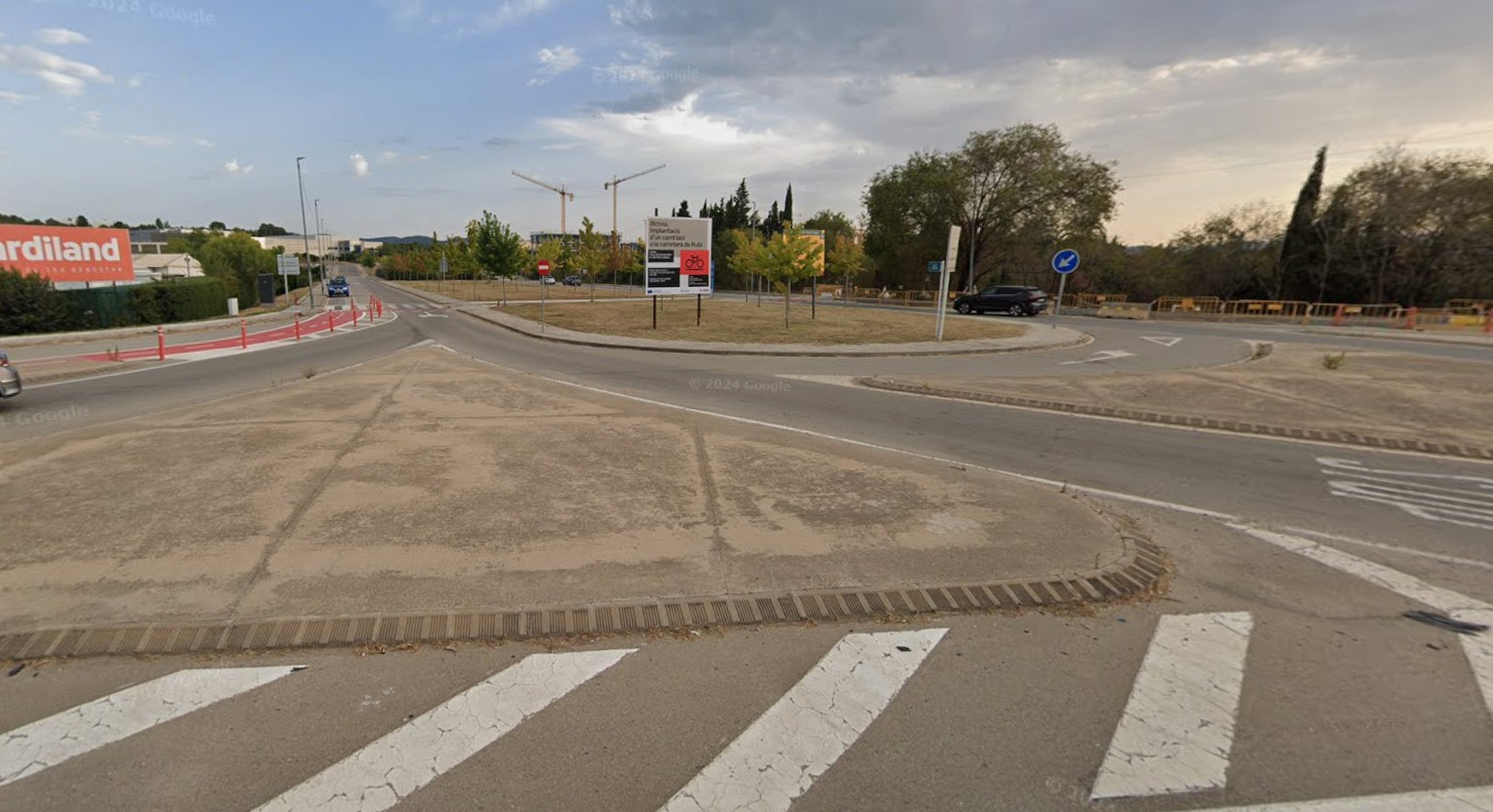 L'Ajuntament reorganitza la cruïlla de la carretera de Rubí amb l'avinguda dels Països Catalans